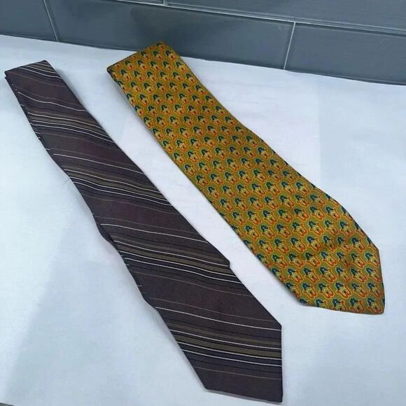 Givenchy Tie Set - Picture 1 of 3